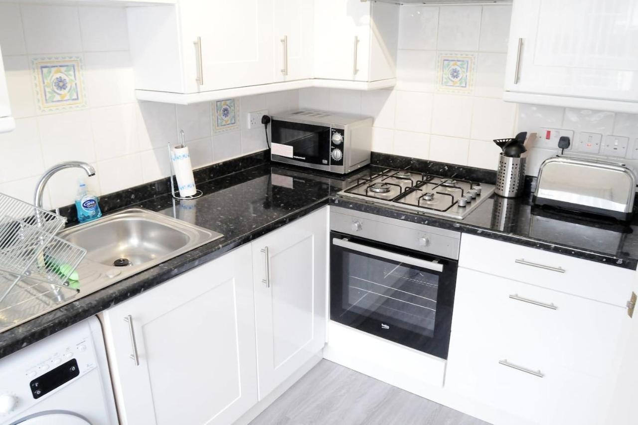 Peaceful And Quiet Apartment In A Bustling City Edinburgh Eksteriør billede